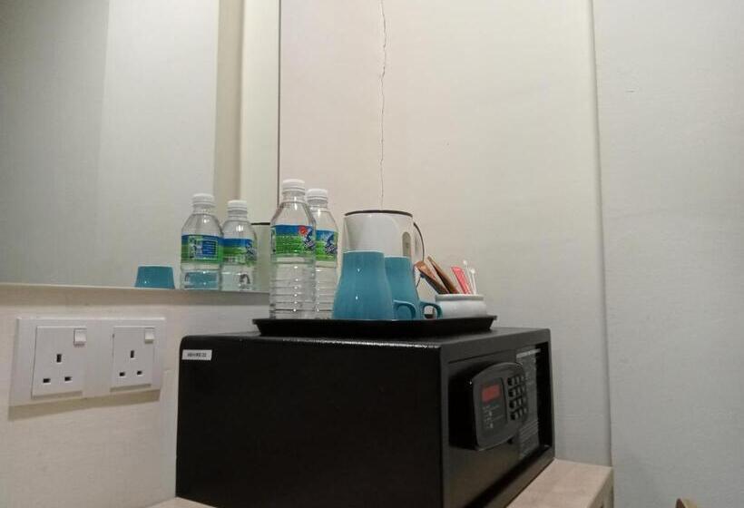 スタンダードルーム, Avenue Bangi