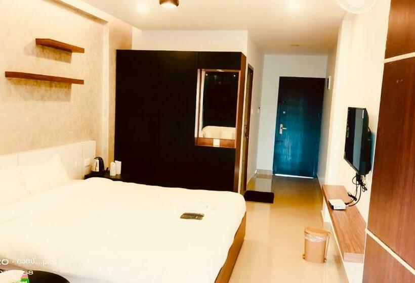 バルコニー付スイート, The Lavender Resort Waynad