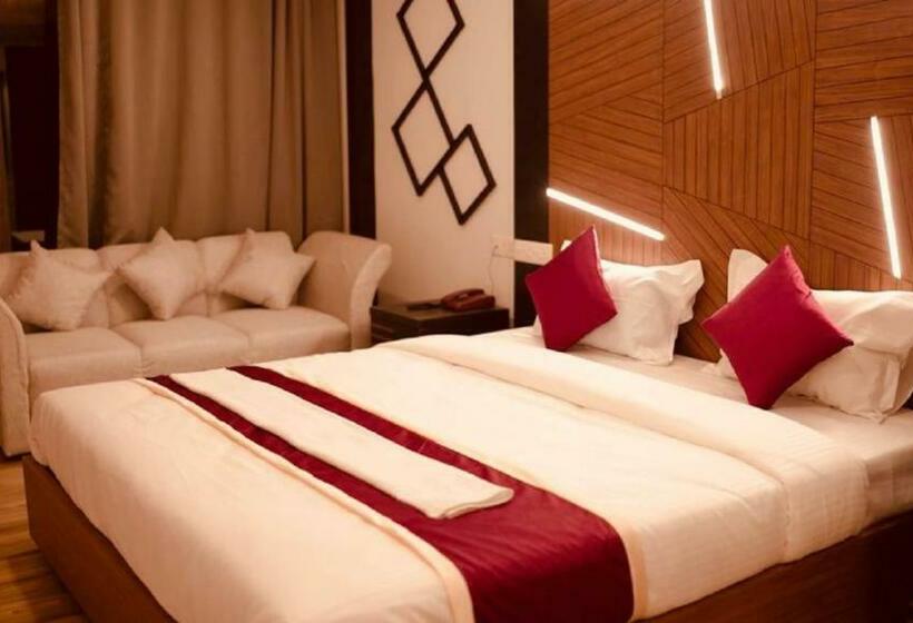 バルコニー付スイート, The Lavender Resort Waynad