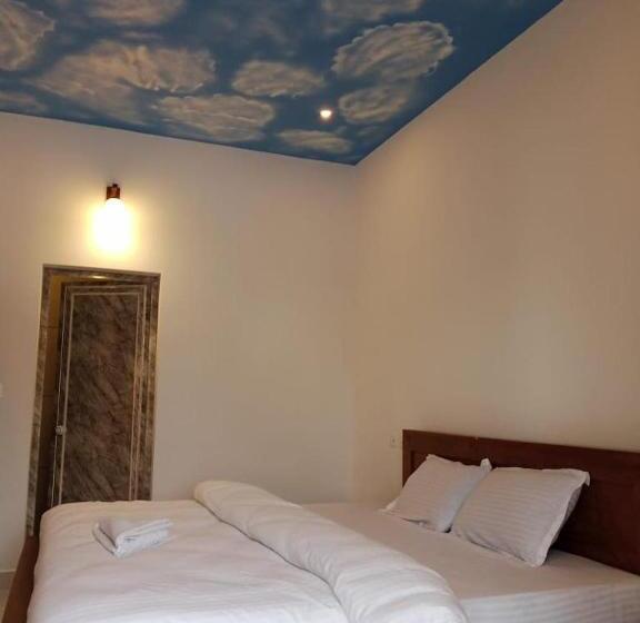 ビラホテル１ベッドルーム, The Lavender Resort Waynad