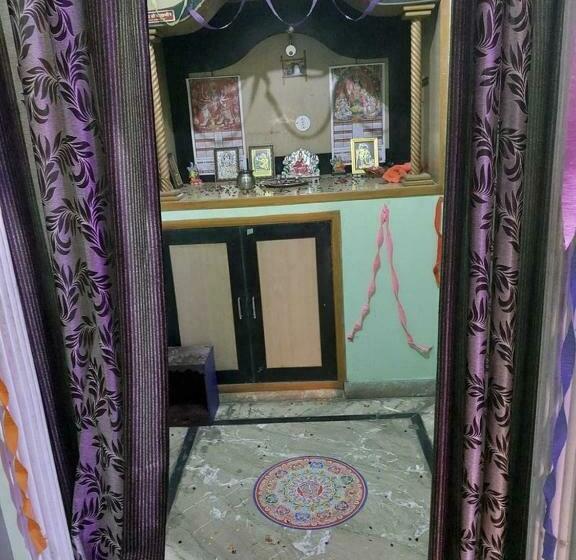 Трехместный Номер Классика, Oyo 88404 Golden Oyo Guest House