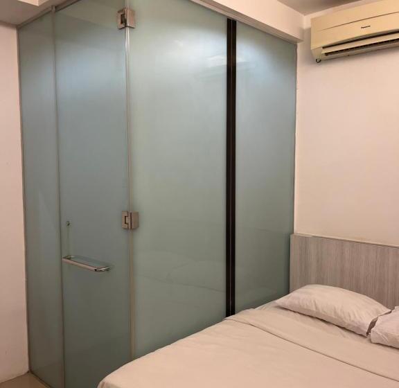 חדר דלוקס, Coastline