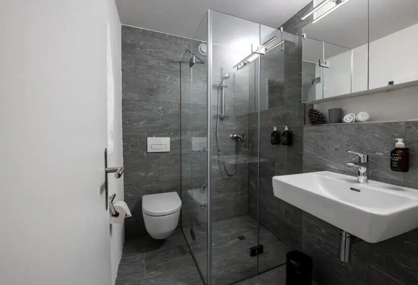 اتاق استاندارد سه نفره, Flem Mountain Lodge