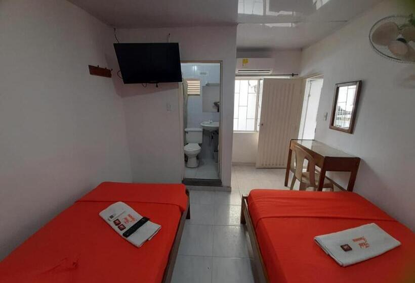 חדר סטנדרט לשלושה, Panorama Neiva