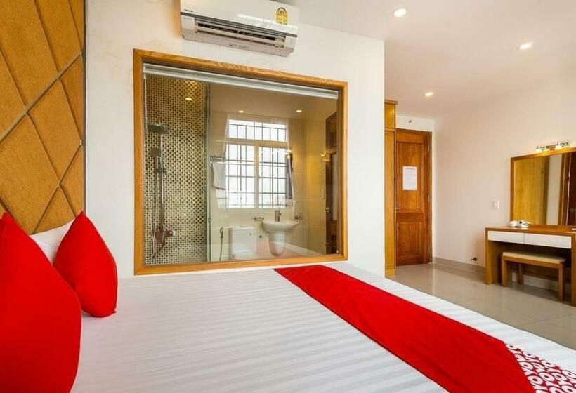 اتاق استاندارد با تخت بزرگ, Khách Sạn Thiên Cung