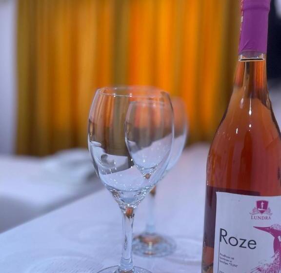 جناح جونيور مزوَّد بشرفة, 3b Suites Boutique