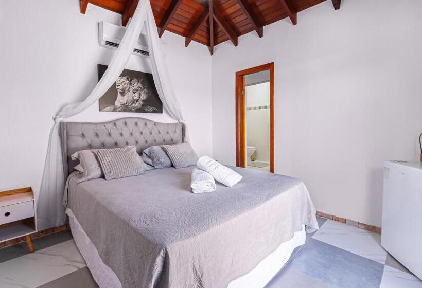 غرفة قياسية, Jardim Do Eden Piri