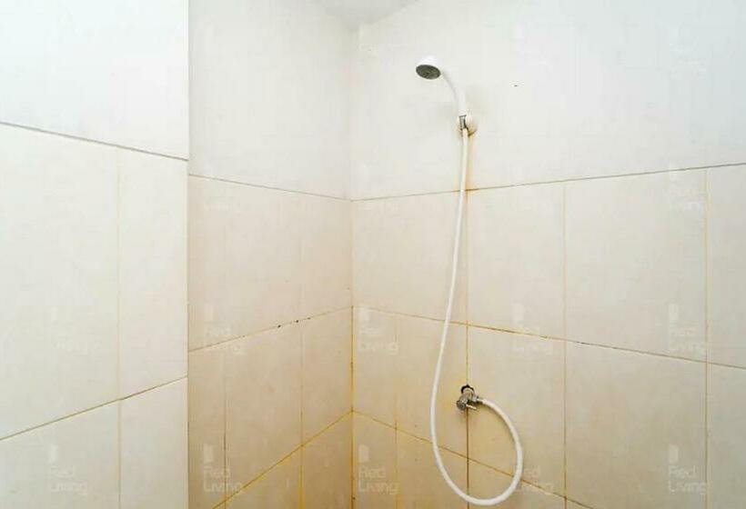 Номер Стандарт, Redliving Apartemen Green Lake View Ciputat   Pelangi Rooms 1 Tower E