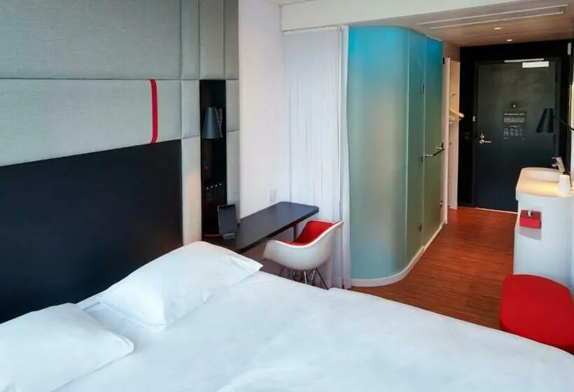 اتاق استاندارد با تخت بزرگ, Citizenm Miami Worldcenter