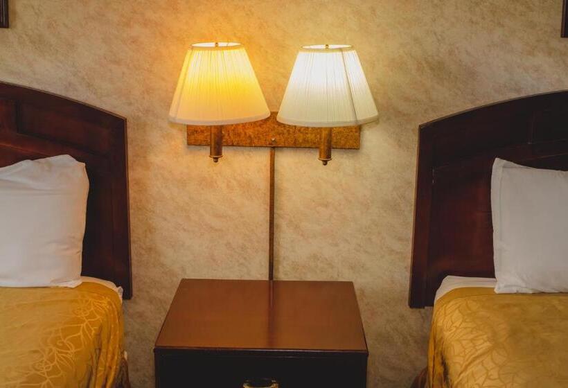 Номер Стандарт, Colfax Inn By Marifah