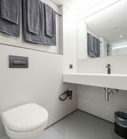 חדר סטנדרט לשלושה, Revier Mountain Lodge Montafon