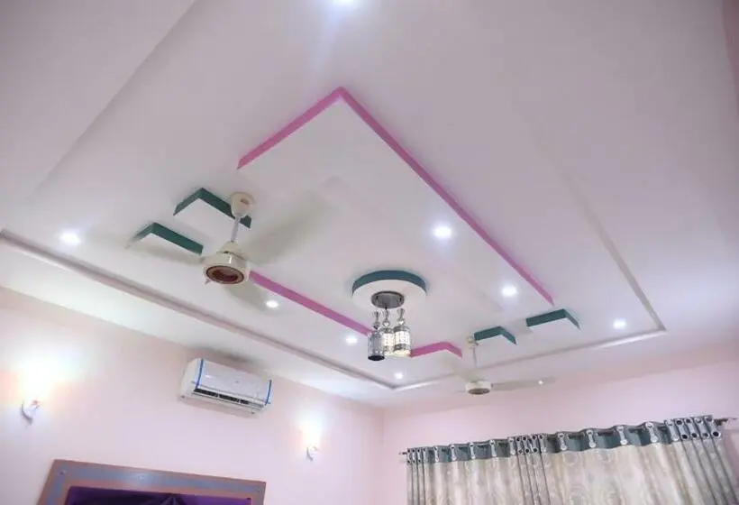 اتاق لوکس سه تخته, Shaheen Continental Multan