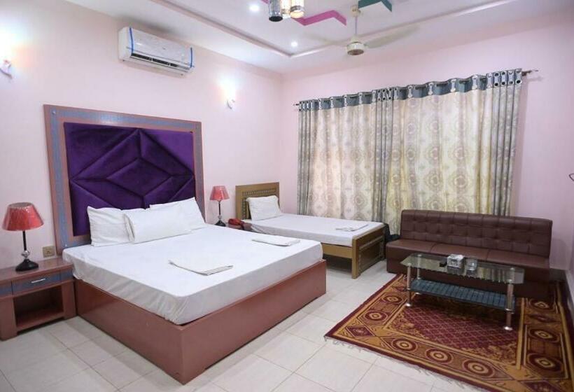 디럭스 트리플 룸, Shaheen Continental Multan