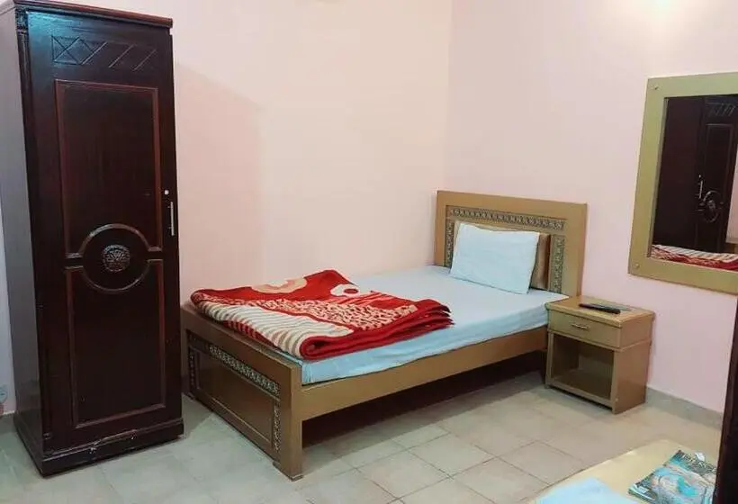 اتاق لوکس یک تخته, Shaheen Continental Multan