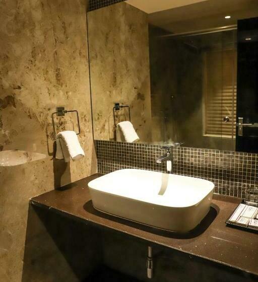 エクゼクティブルーム, Vits Bharat Nanded