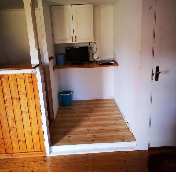 חדר אקונומי, Acevilla