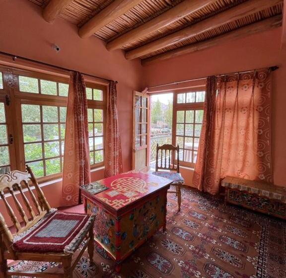 חדר דלוקס עם מרפסת, Napishu Guest House