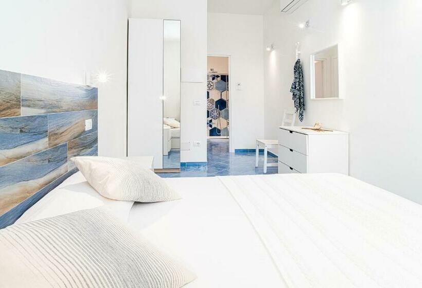 スタンダードルーム, Un Posto Al Mare