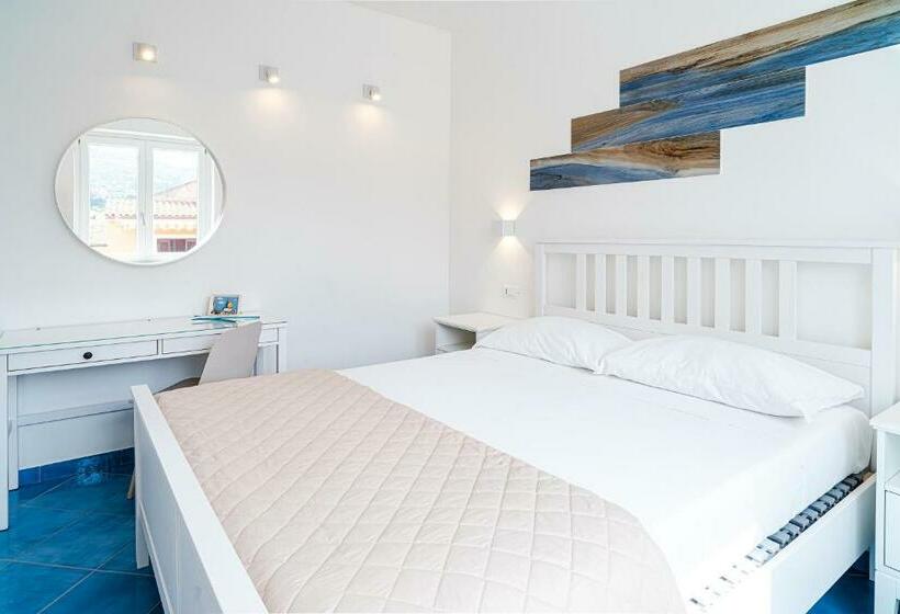 マウンテンビュースタンダードルーム, Un Posto Al Mare