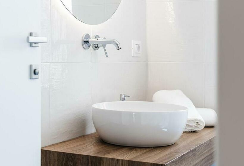 マウンテンビュースタンダードルーム, Un Posto Al Mare