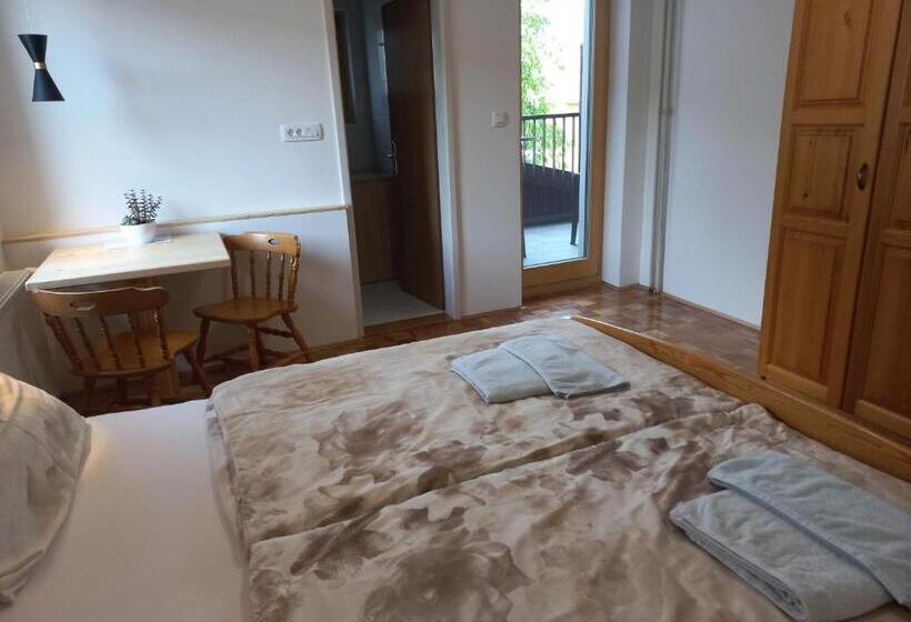 اتاق استاندارد, Sobe Levc