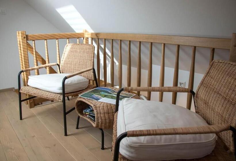 اتاق استاندارد, Rooms Močilnik