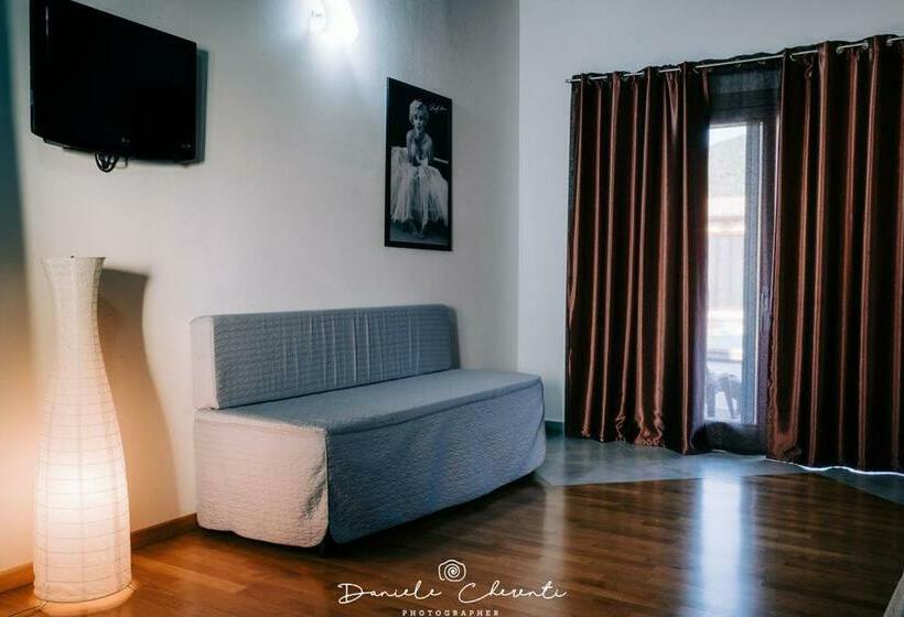 חדר דלוקס לארבעה, B&b Pan Di Zucchero