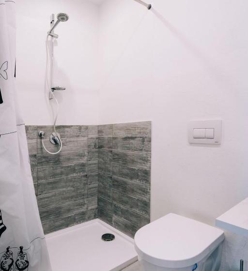 חדר דלוקס לשלושה, B&b Pan Di Zucchero