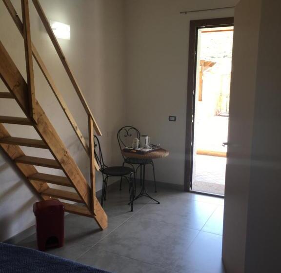 חדר דלוקס לשלושה, B&b Pan Di Zucchero