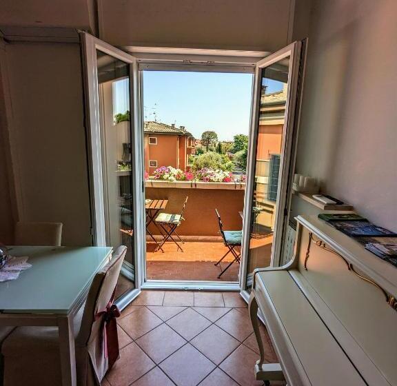 Номер Стандарт, B&b The Way Home