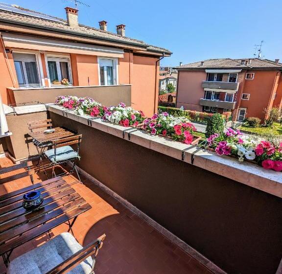 Номер Стандарт, B&b The Way Home