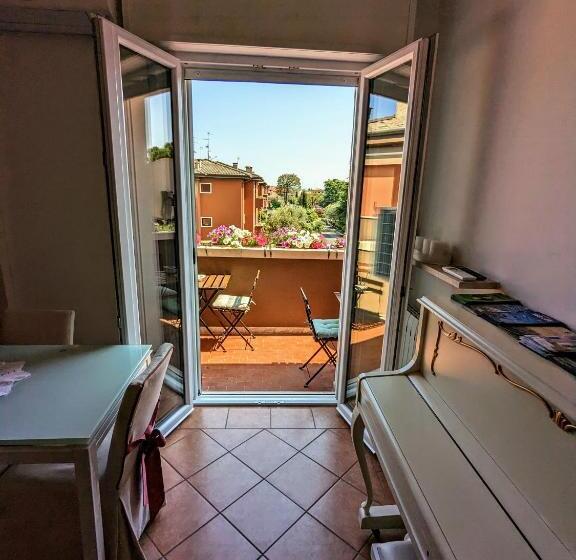 Номер Стандарт, B&b The Way Home