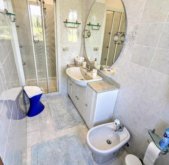 Апартаменты 3 Спальни, B&b The Way Home