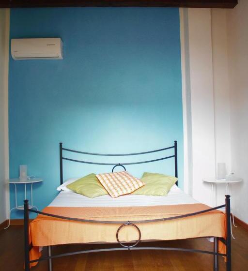 חדר קומפורט, Li Piri