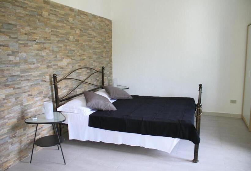 חדר סטנדרט נוף לגינה, Li Piri