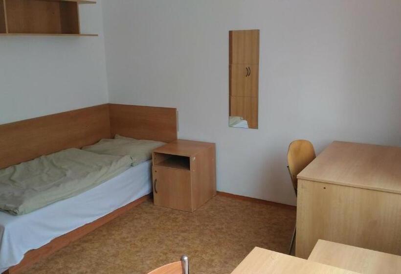 Quarto Estandar Banheiro Compartilhado, Hostel Strahov