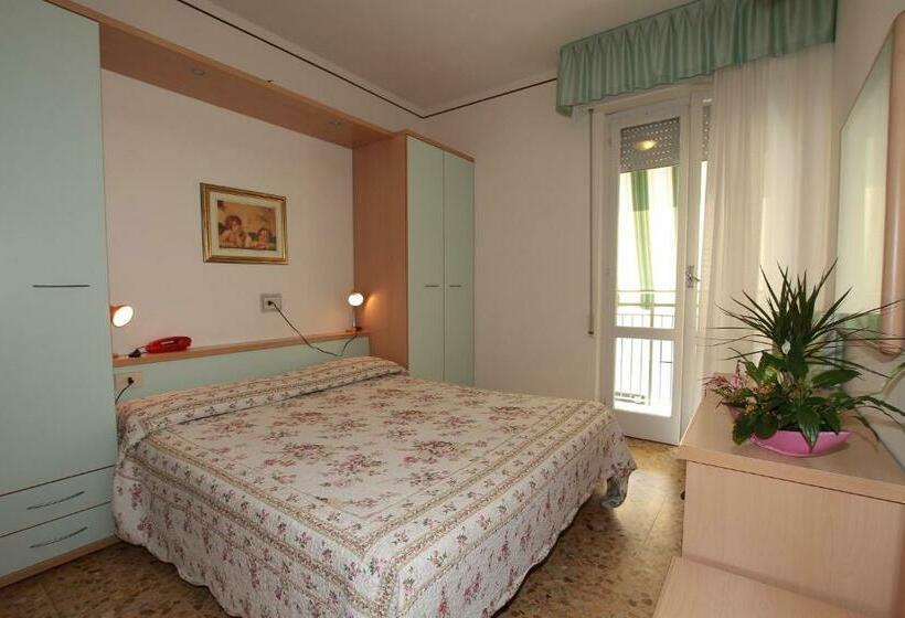 ファミリールーム, Vera