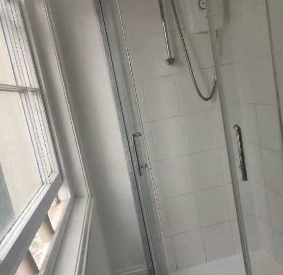 اتاق اکونومی یک تخته, Arlington Villas Townhouse By Clifton Short Lets