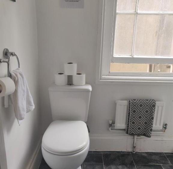 غرفة قياسية حمام مشترك, Arlington Villas Townhouse By Clifton Short Lets