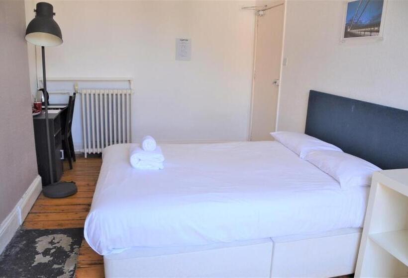 غرفة قياسية حمام مشترك, Arlington Villas Townhouse By Clifton Short Lets