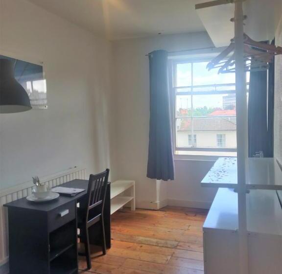 غرفة قياسية فردية حمام مشترك, Arlington Villas Townhouse By Clifton Short Lets