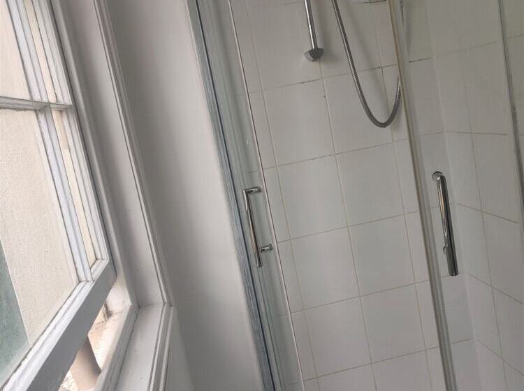 غرفة قياسية فردية حمام مشترك, Arlington Villas Townhouse By Clifton Short Lets