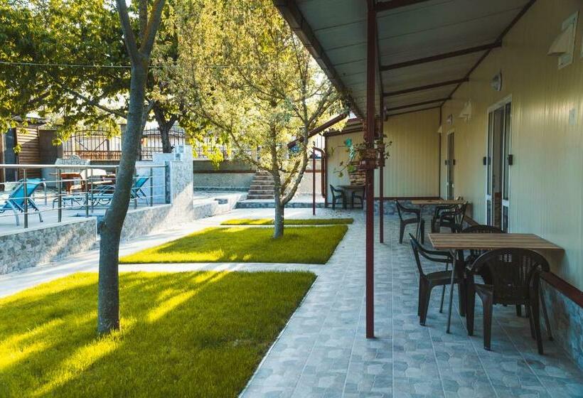 Economy Quadruple Room, Guest House Nevena