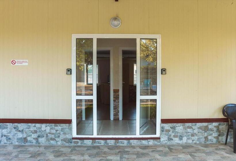 اتاق کلاسیک سه تخته, Guest House Nevena