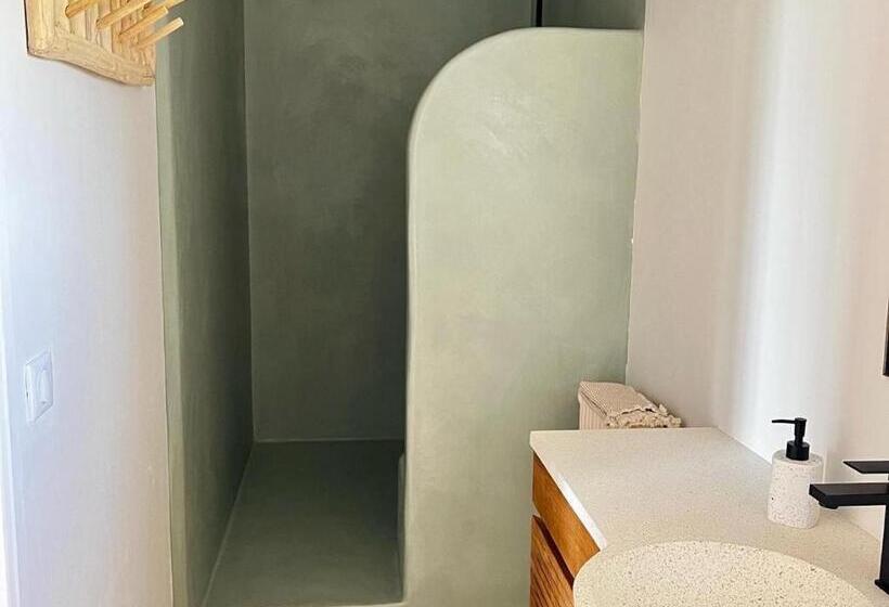 חדר משפחתי נוף לגינה, Maison D´hôtes Le Mas Des Vignes