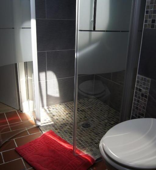 Номер Стандарт, Rosindell Cottage