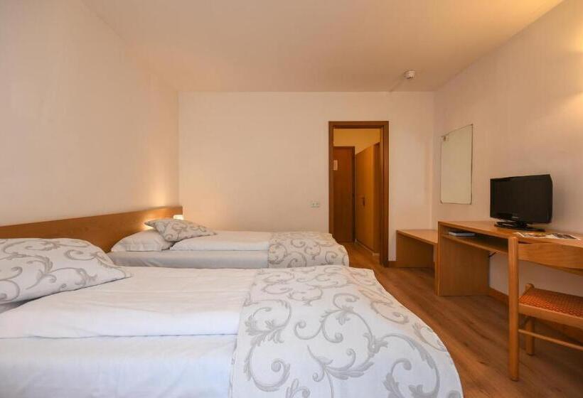 غرفة قياسية ثلاثية, Bepy Hotel Garni