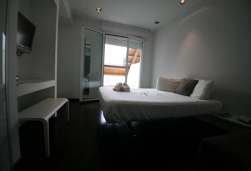 חדר סטנדרט עם טרסה, 15.92