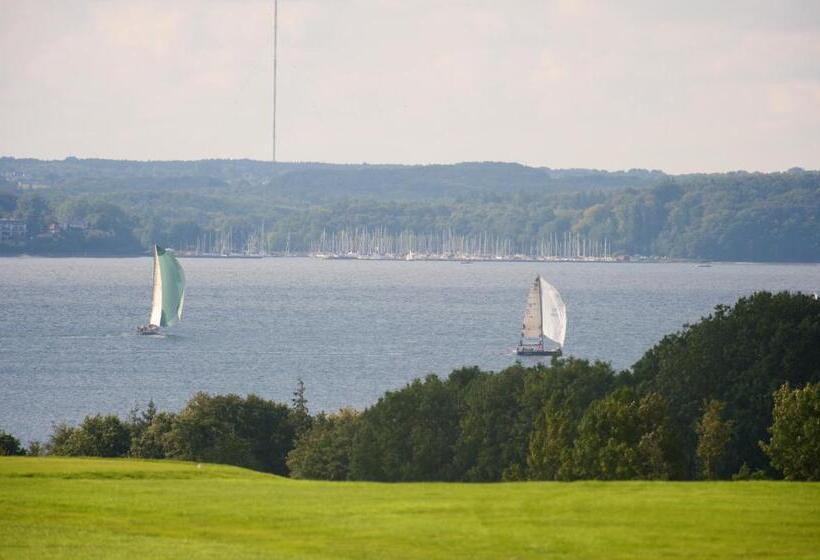 Семейный Номер, Benniksgaard