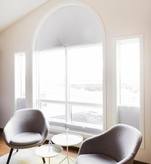 سوییت, Berg By Keflavik Airport